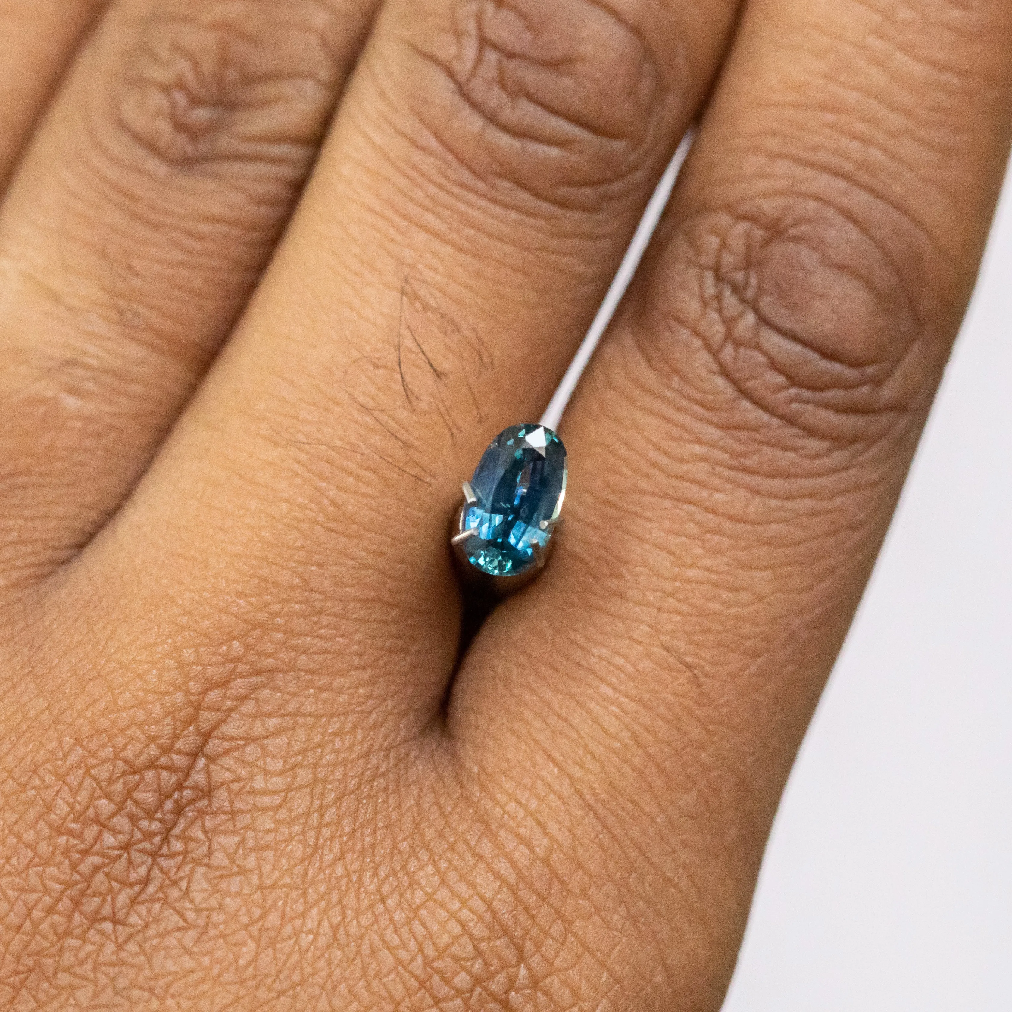 1.22CT OVAL MONTANA SAPPHIRE, TEAL TO OCEAN BLUE, 8.07X4.82X3.25MM