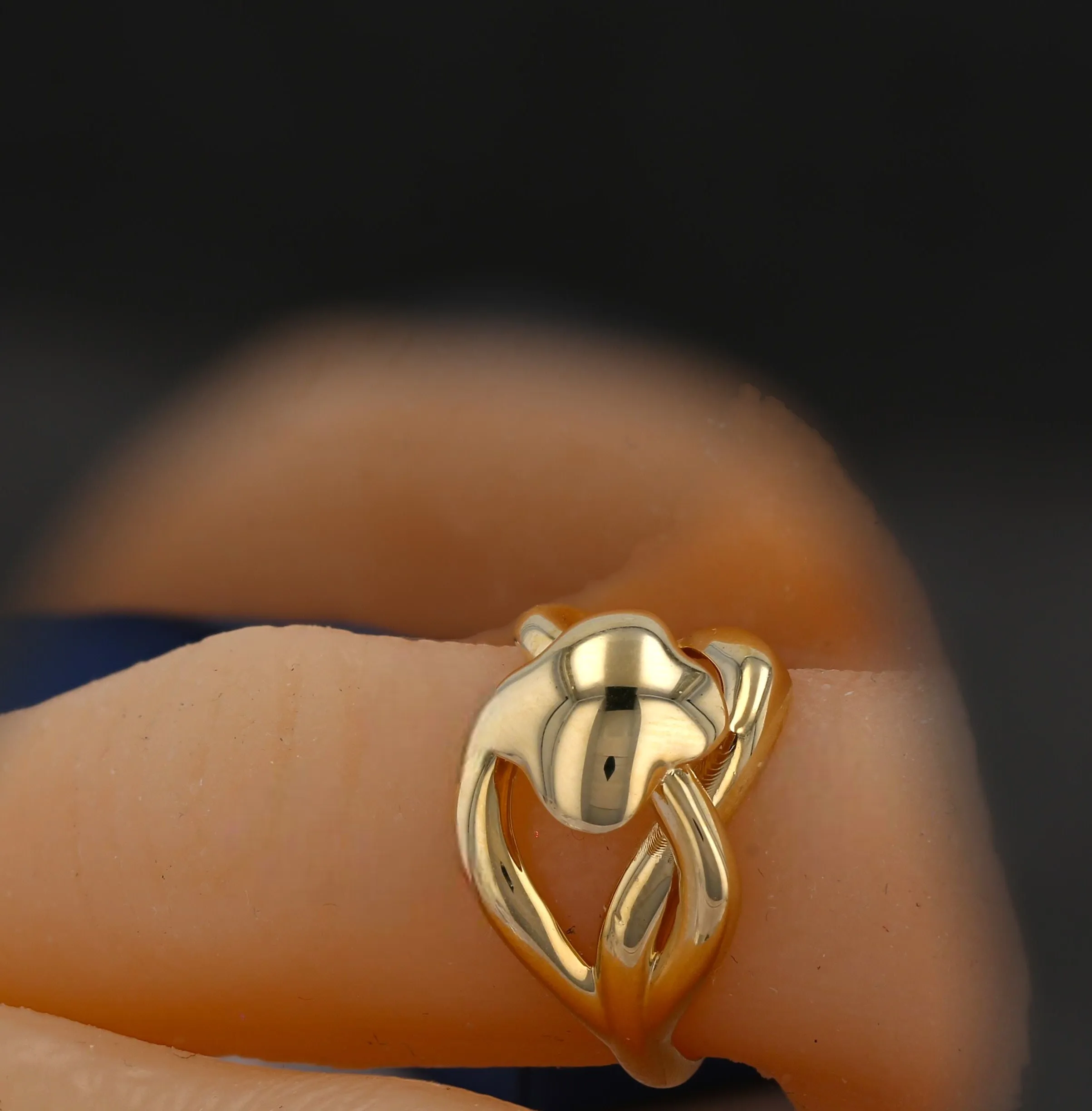 14K Yellow gold big center clover ring-V143