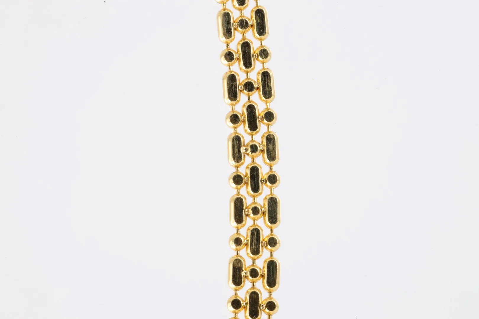 17" 14k Yellow Gold V Chain Necklace (11.10g.)