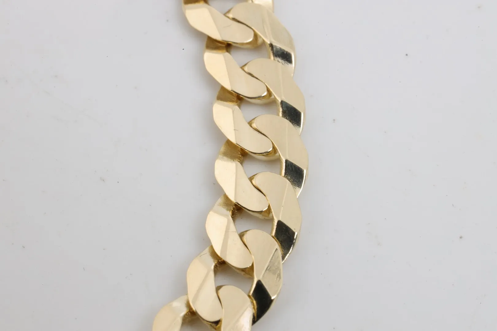 8.5" 14k Yellow Gold Flat Curb Chain Bracelet (17.89g.)