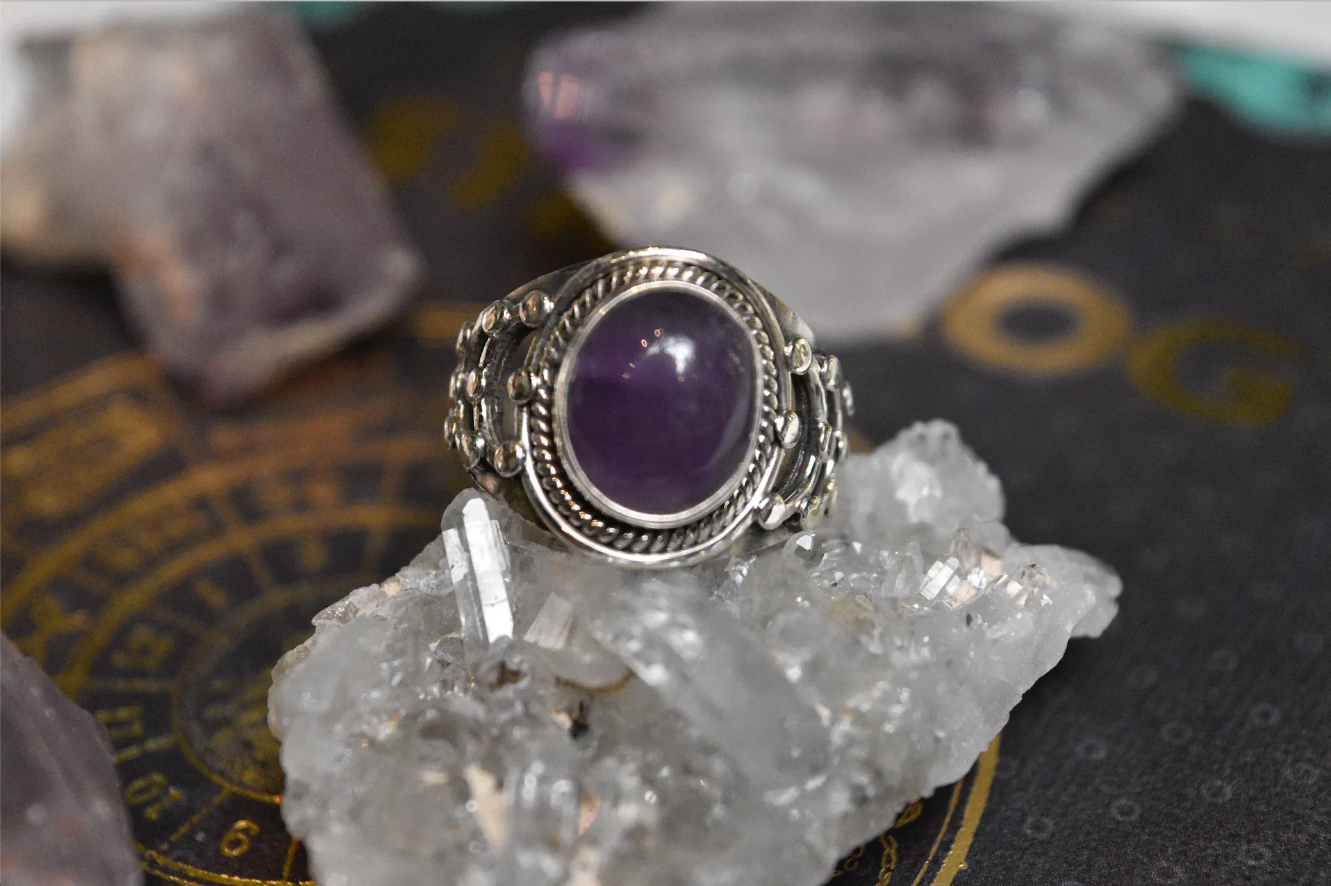 Amethyst Magus Ring (US 8 & 9)