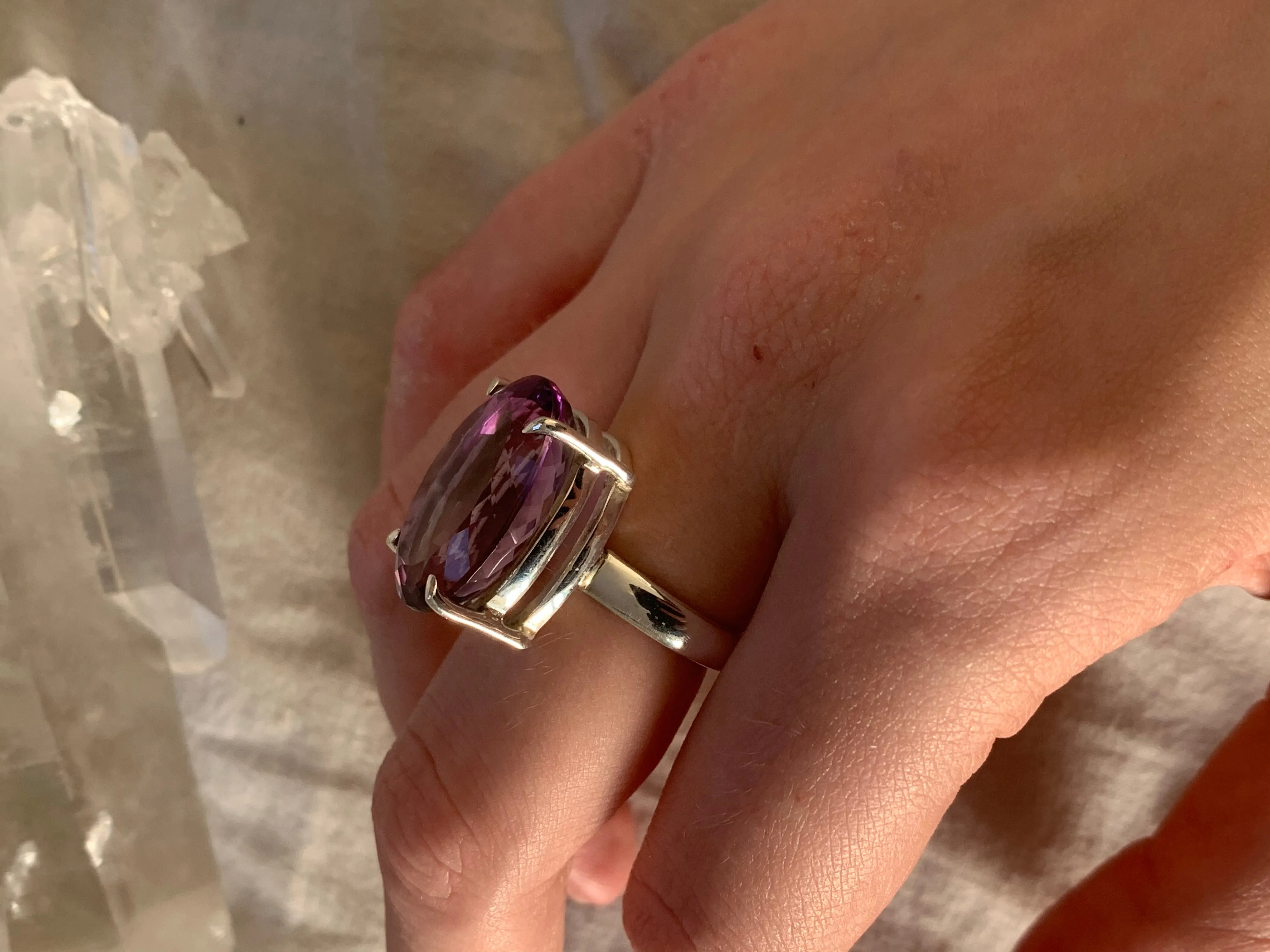 Amethyst Sanaa Ring - Large Oval