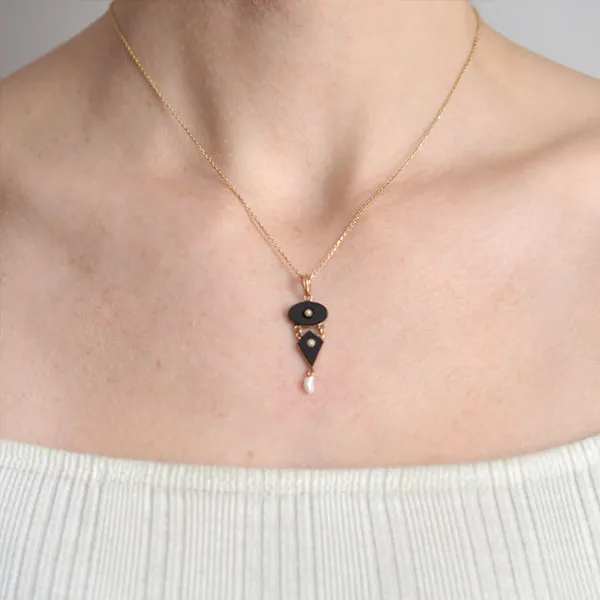 Art Deco 10kt Gold Petite Onyx Pearl Pendant