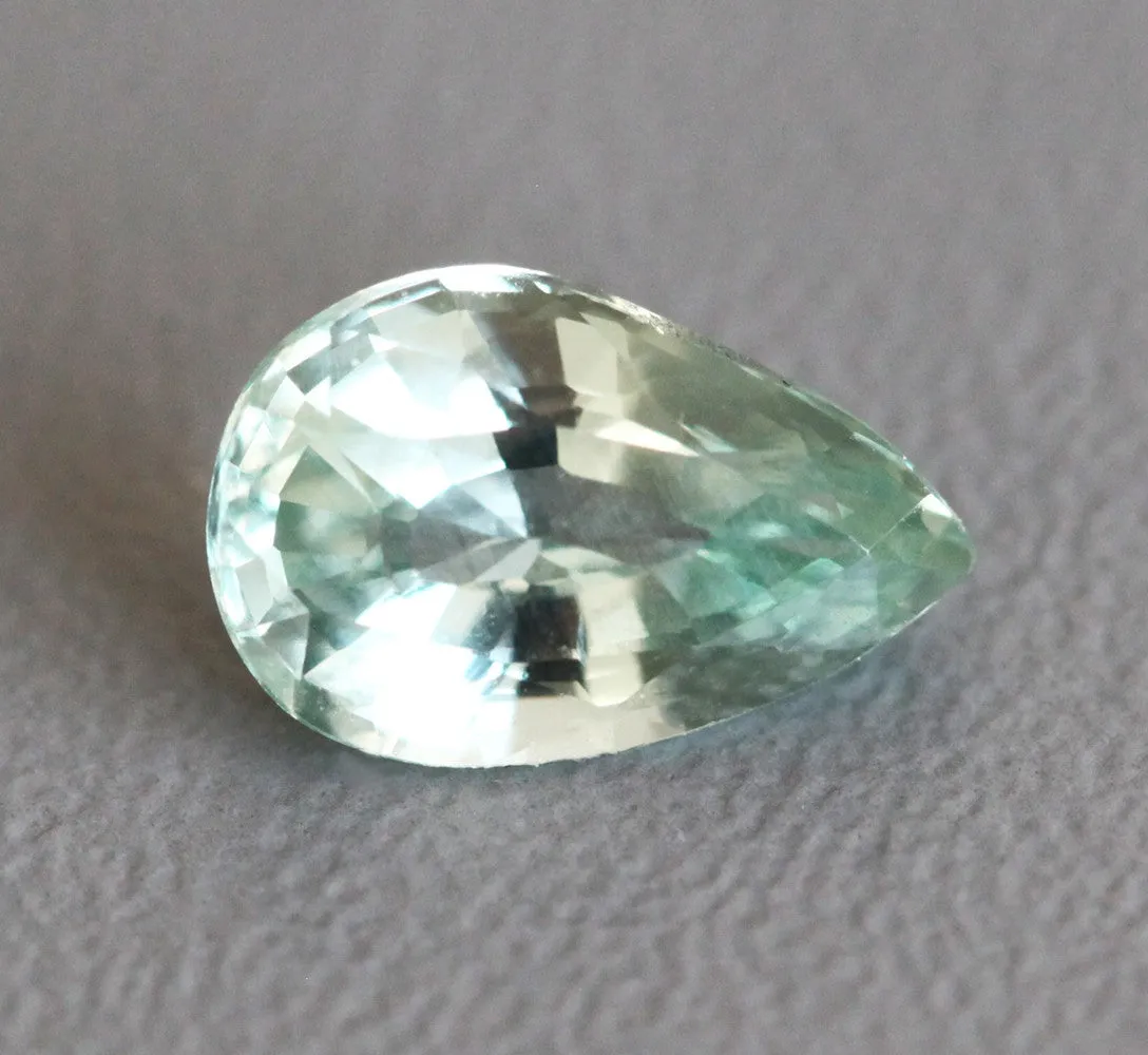 Loose 1.90 Ct Pear Mint Green Sapphire