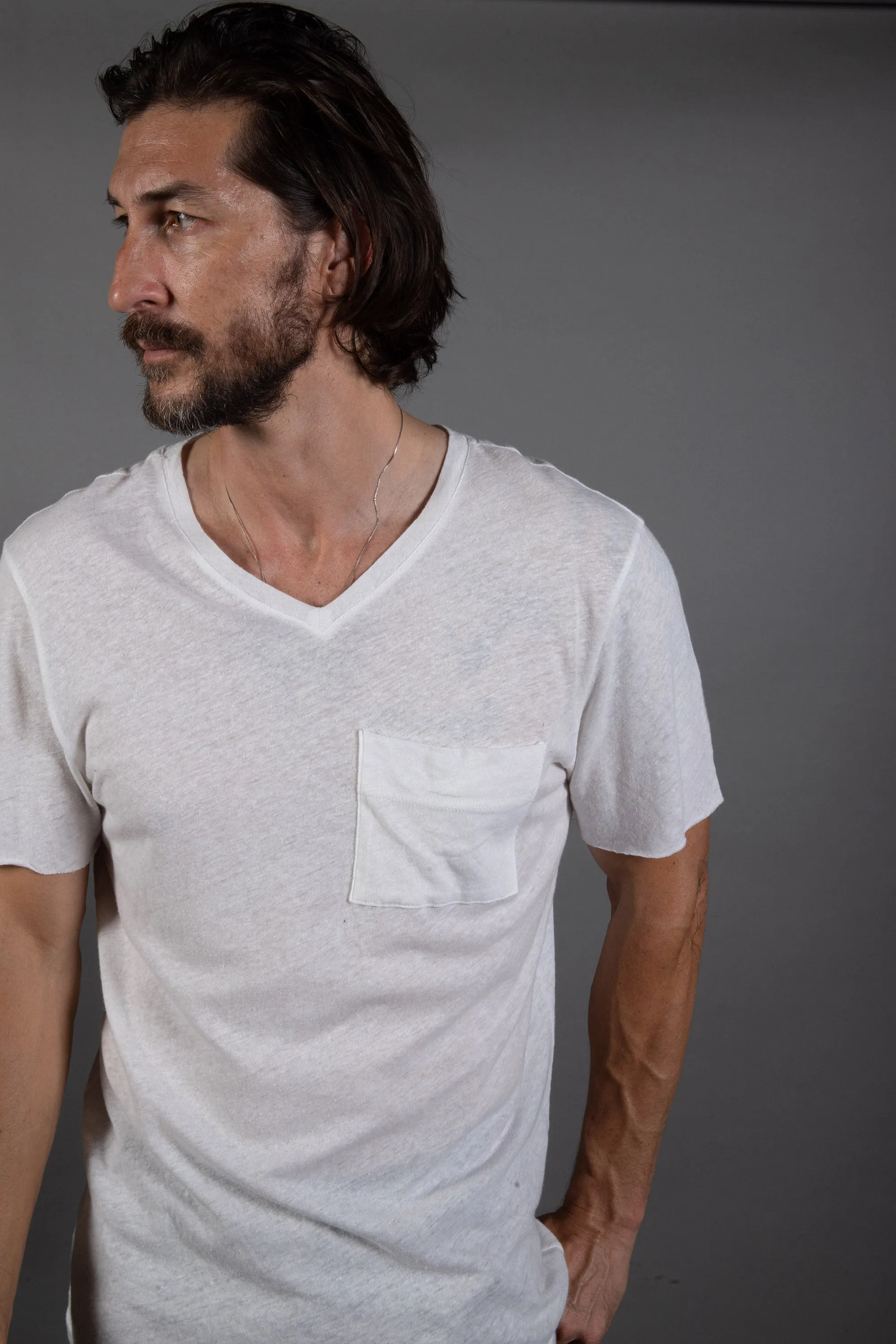 Men's Warren Wide Pocket Cotton Linen V-Neck Tee