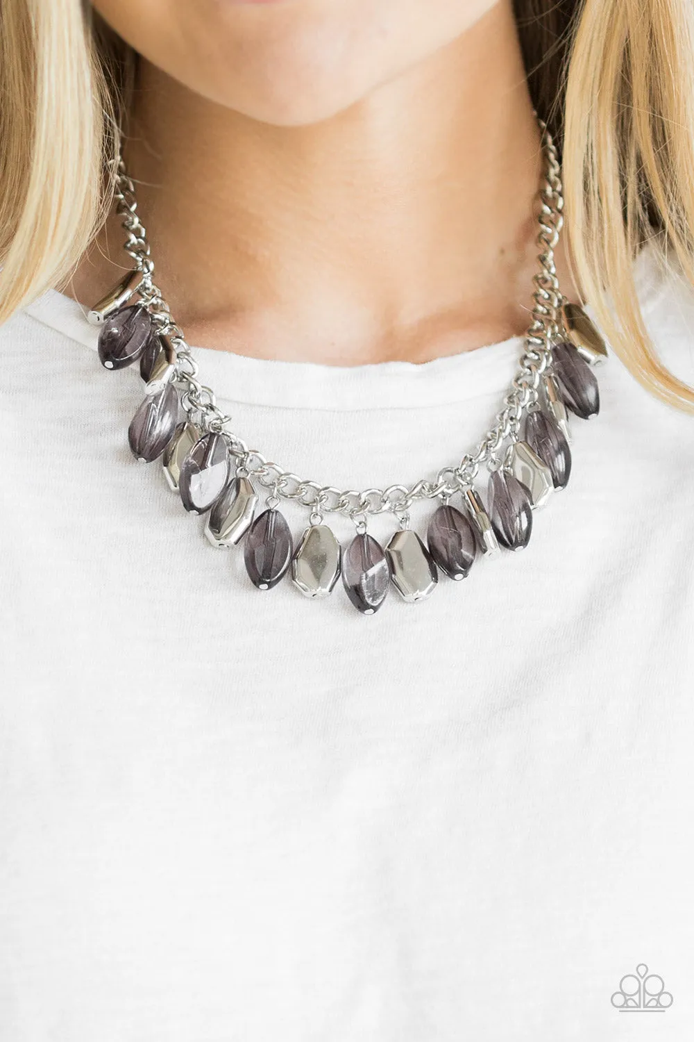 Paparazzi Fringe Fabulous Silver Necklace Set