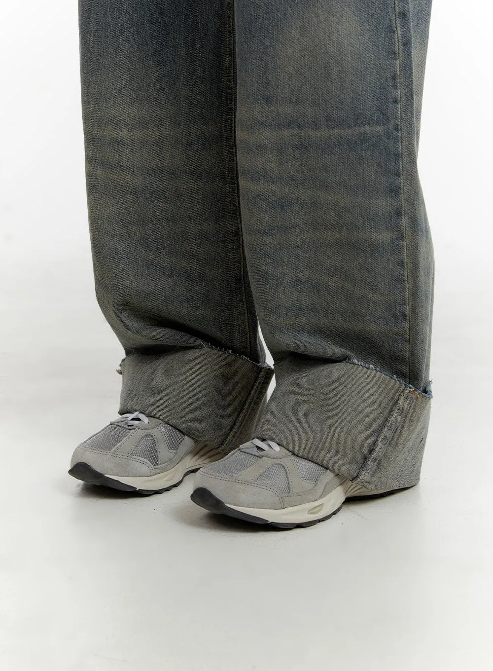 Washed Straight Leg Roll-Up Jeans CA401